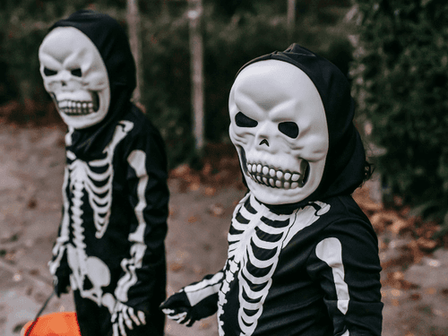 Halloween: ¿qué tan seguras son las máscaras que usan los niños?