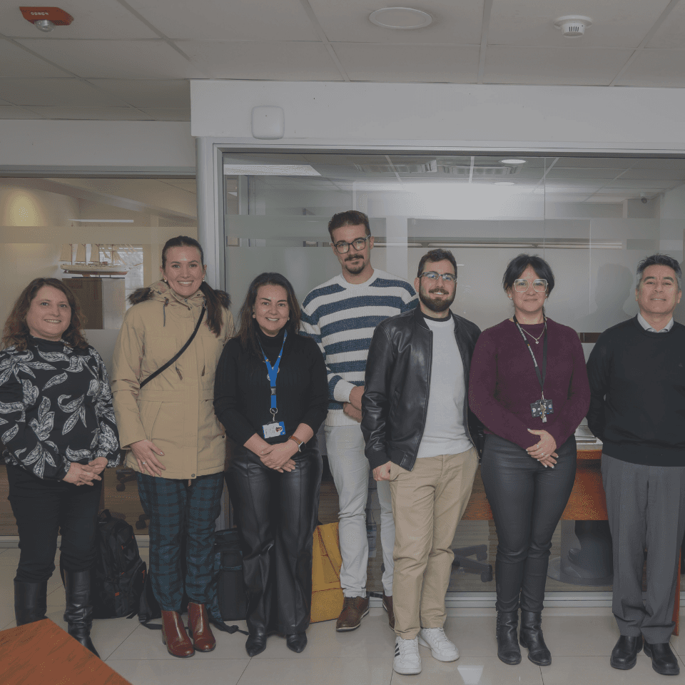 Representantes de Thermo Fisher Scientific visitan Dictuc