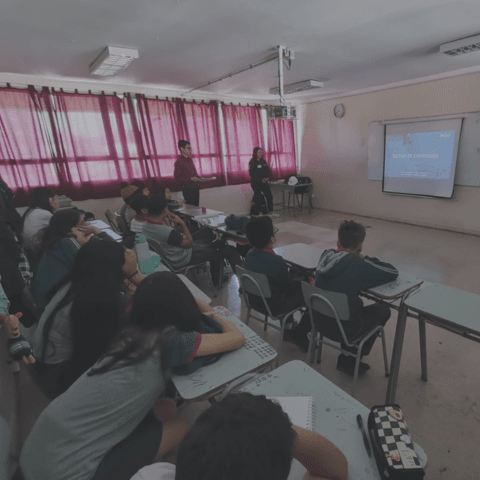 Dictuc asiste a la Feria Científica del Colegio Alcántara de la Cordillera de La Florida