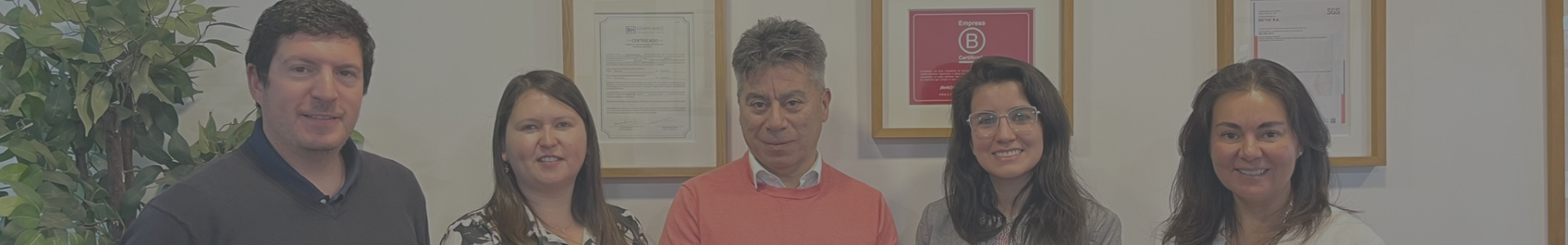 Dictuc recibe a profesionales de la PUCV para fortalecer la transferencia tecnológica y la innovación