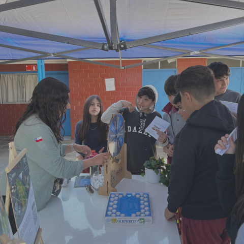 Dictuc participó en Feria Científica de Colegio Unidad Divina